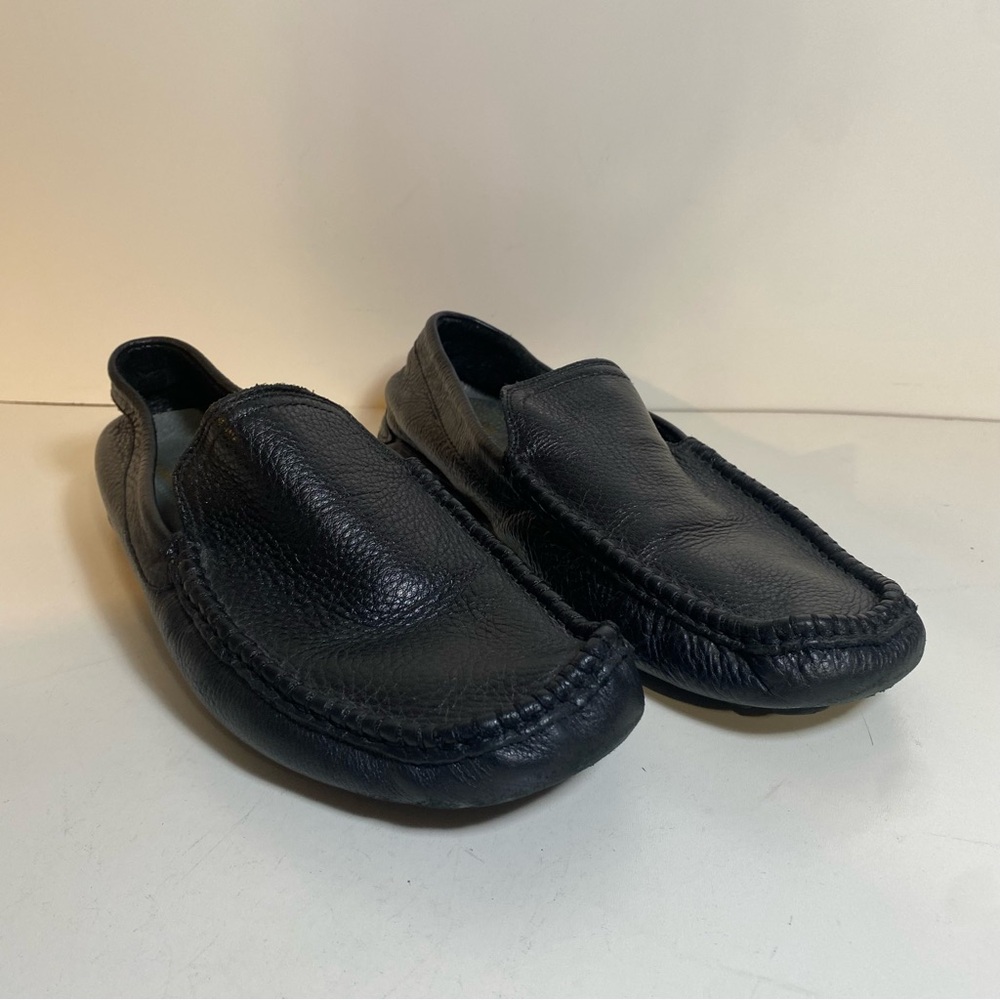 Skechers Genuine Sockless Black Leather Loafers 
Size 10.5
